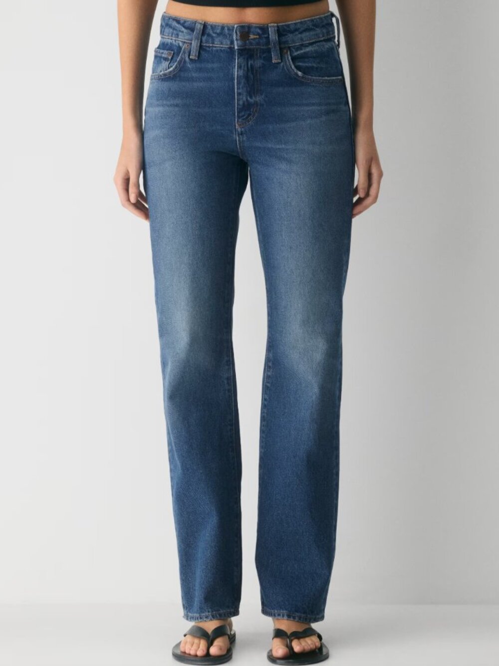NWT Aritzia Denim Forum "Sharon" Mid-Rise Straight Leg Jeans Size 25